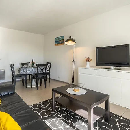 דירה La By Interhome *